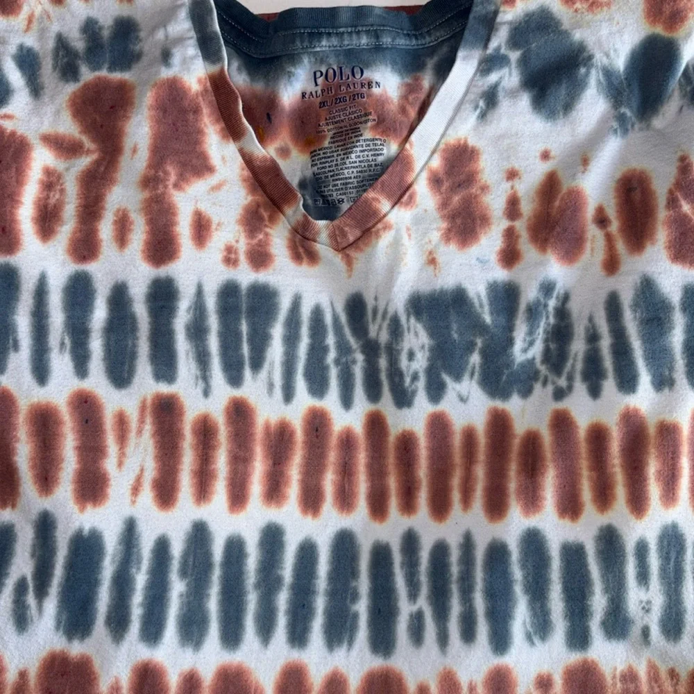 Polo V neck Tie Dye T Shirt 2XL MENS V NECK RED WHITE AND BLUE TUE DYE T